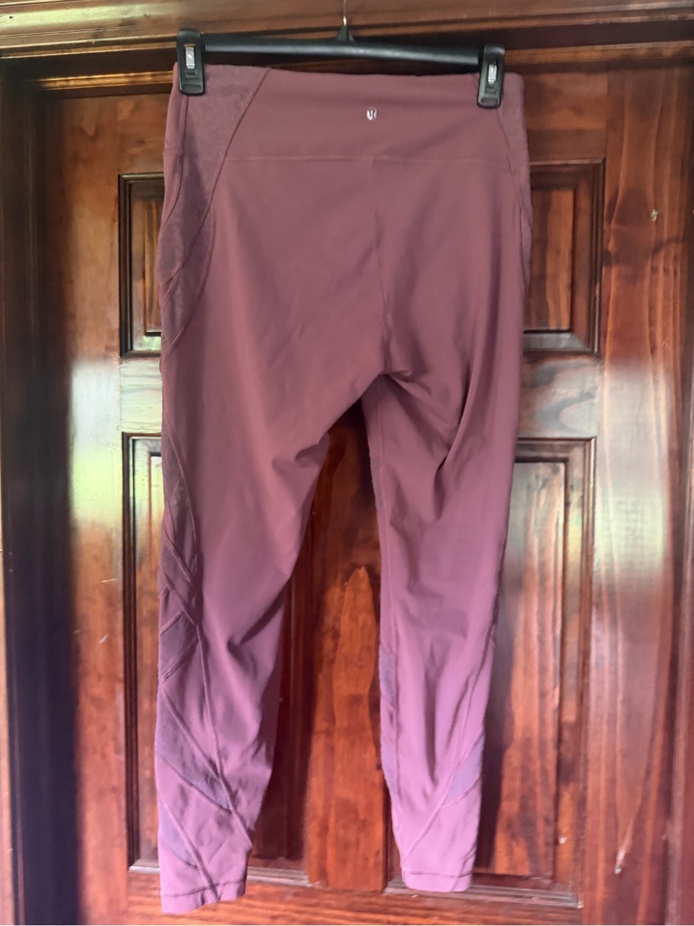 lululemon athletica Mauve Leggings with Chevron Mesh Panels - Picture 2 of 3
